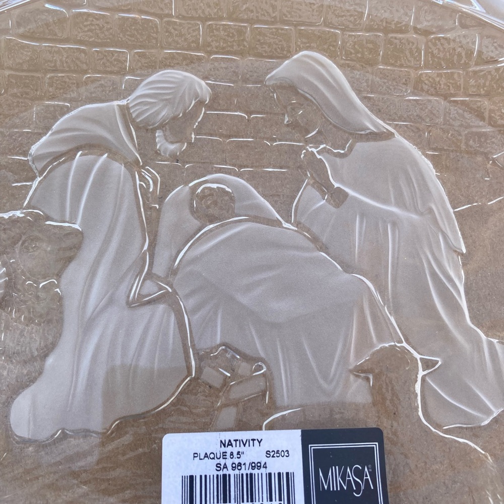 Mikasa glass nativity plate
